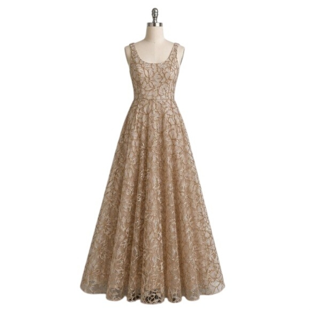 Theia Gold Metallic Lace Maxi Gown Size 4 Champagne Formal Dress NWT